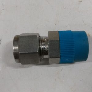 CONNECTOR MALE 3/8" ODX3/8"MNPT,SS